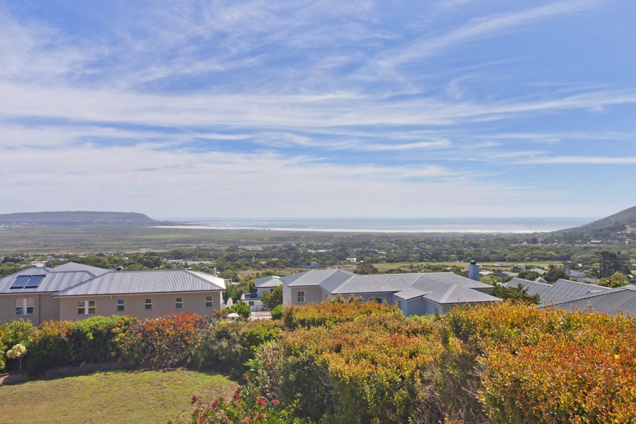 To Let 4 Bedroom Property for Rent in Belvedere Western Cape